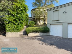 Garage- click for photo gallery